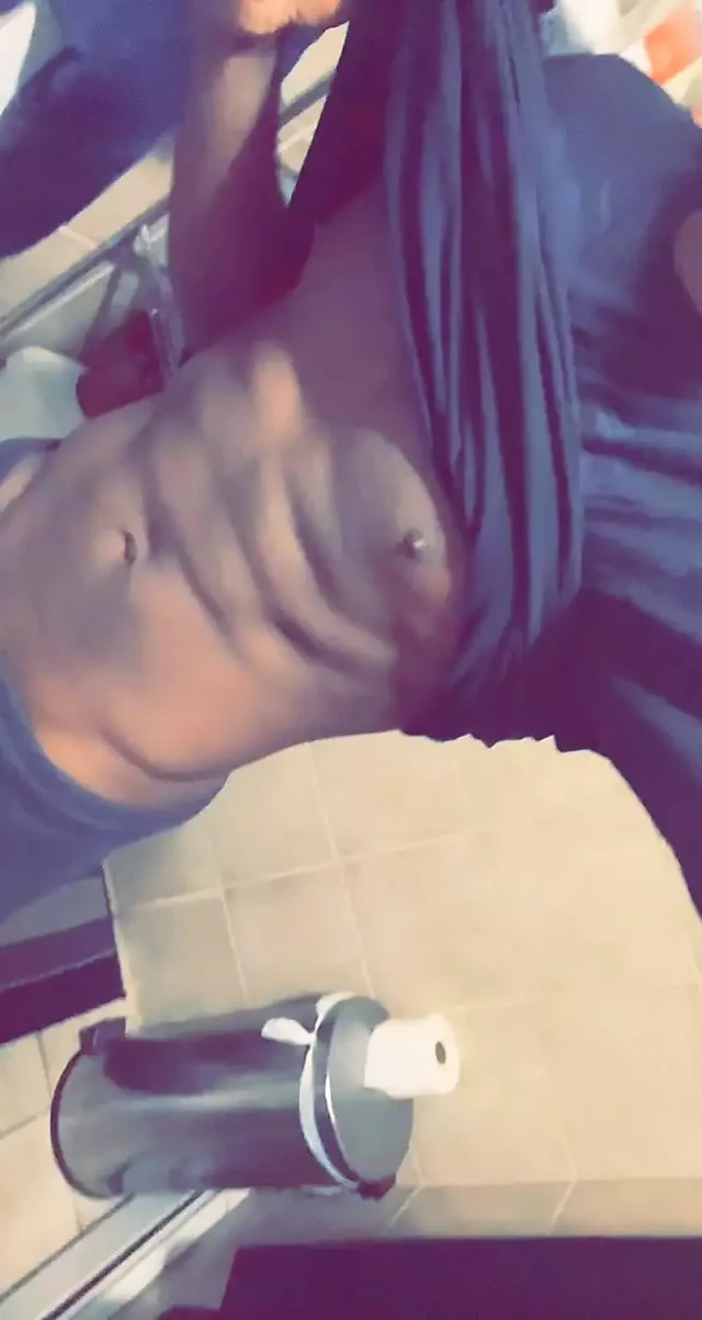 If u like what u see I’ll take it all off