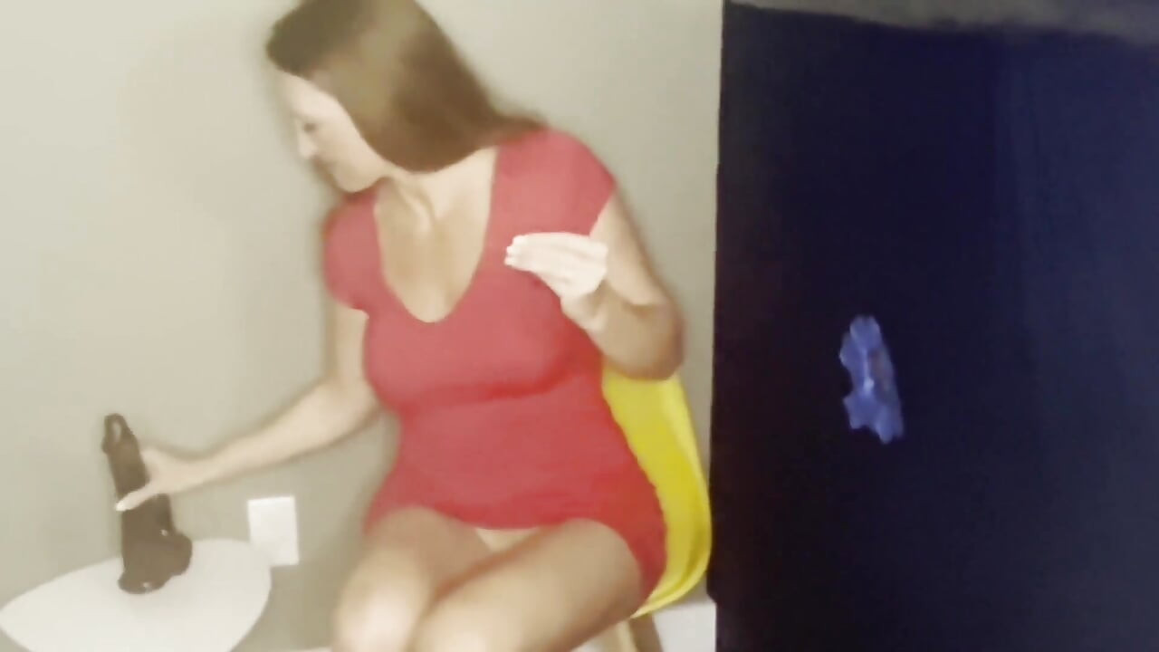 Watch Me Get Impregnated by a BBC Through a Glory Hole