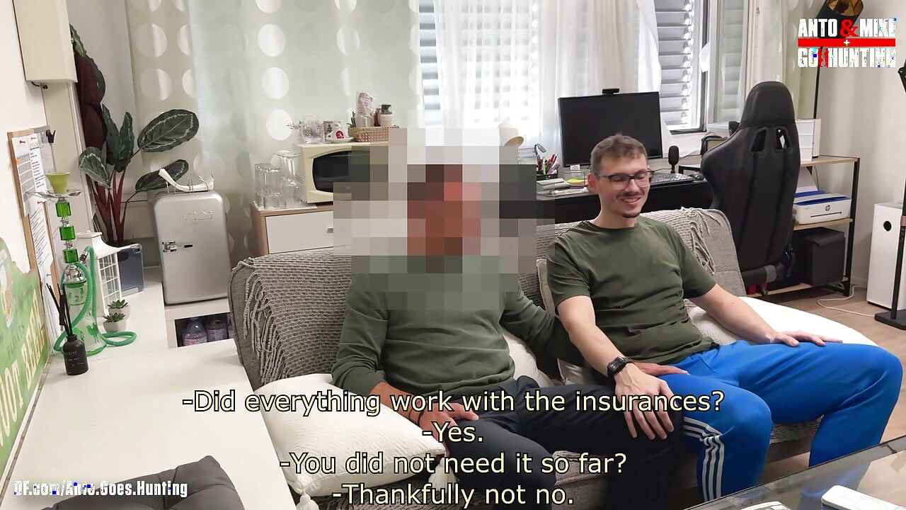 The Straight Married Broker Gets Rimmed by Mike and Face-fucks Him