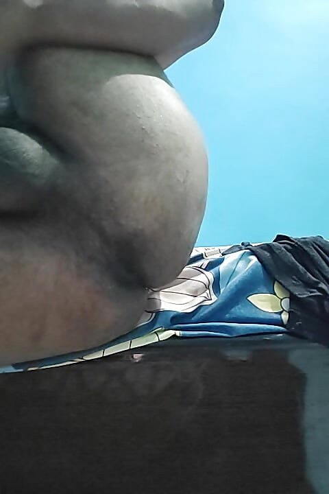 Dildo liya gaand me