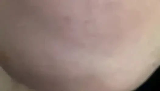 Çıplak lipglos dudak fetişi, dudak ibadeti, kadın egemenliği