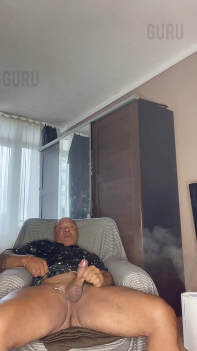 Tuan guru binaragawan daddy dientot.wank