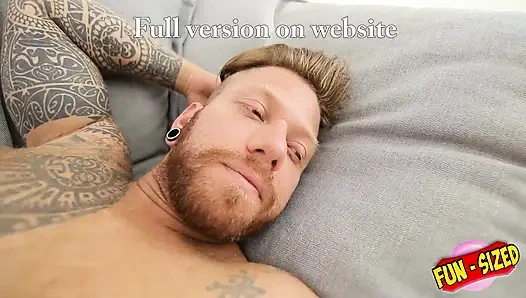 FunSize Teens - миниатюрную блондинку трахает в задницу анал огромный член