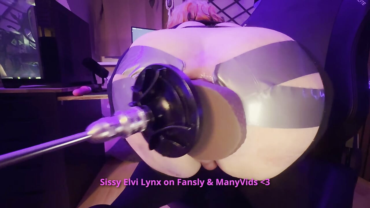 Sissy Elvi Lynx destroys her gaped asshole with a BBC dildo and a fuck machine.