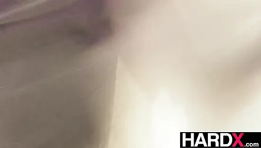 Hardx - jazmin luv si cewek rambut pirang dengan lingerie seksi ngentot kontol besar setiap incinya