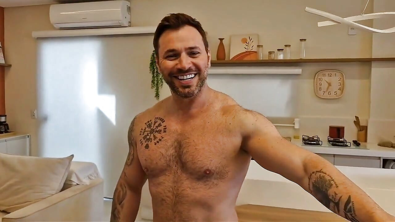 Muscular and Cocky Male Invites You to Jerk off to Cum