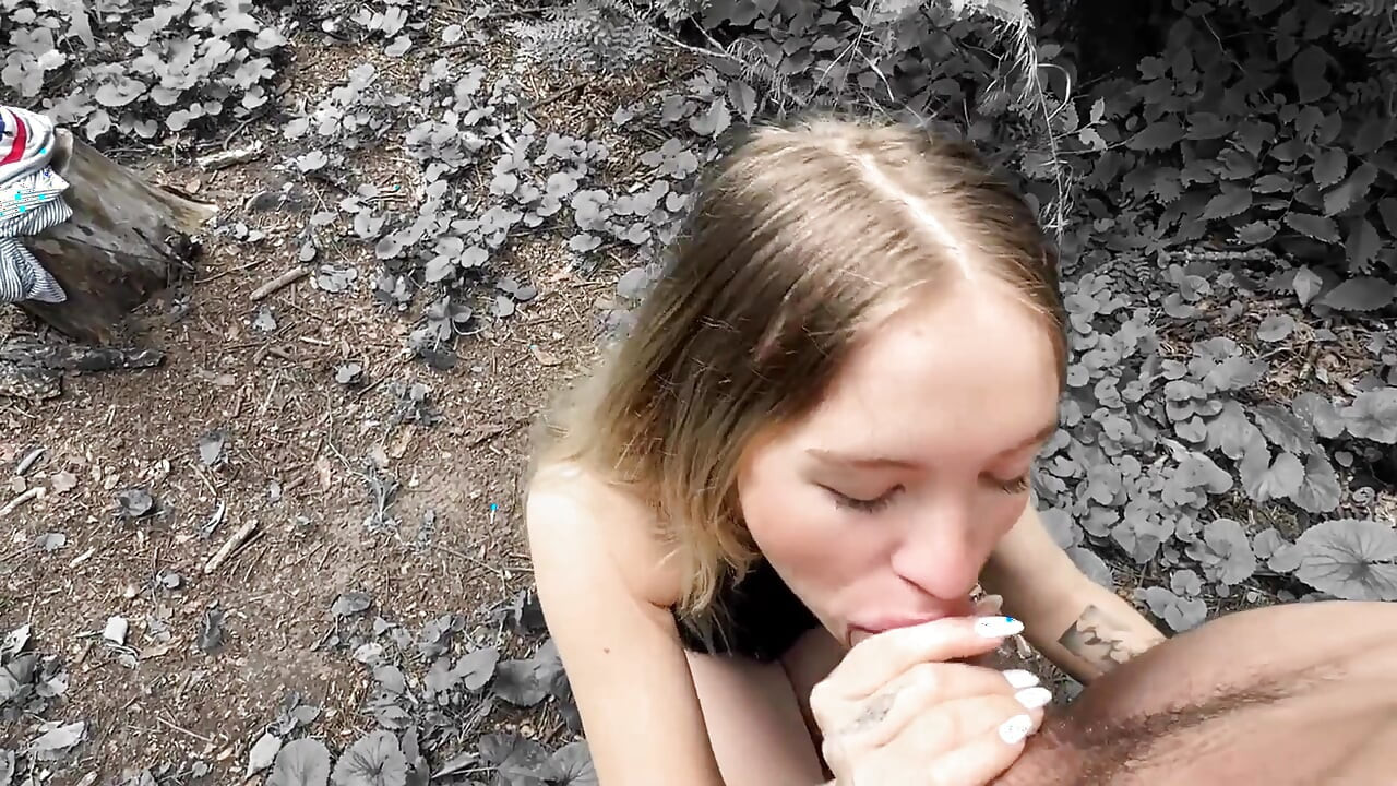 Blowjob with Lots of Saliva Deep Throat