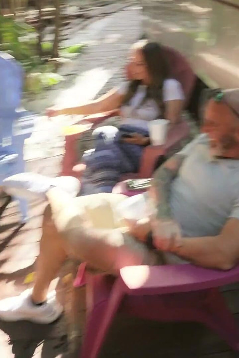 בוא נפרסם את זה - מוצצת זין במנגל