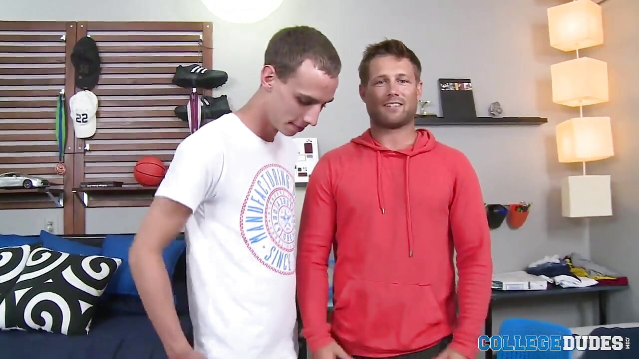 Jordan Thomas Tops Bobby Clark