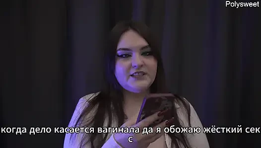 Porno hikayesi - evli kadın arkadaşını kocasının altına sokuyor (biseksüel, gavat, anal)