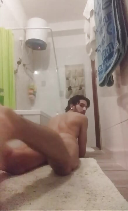 Cum Nude