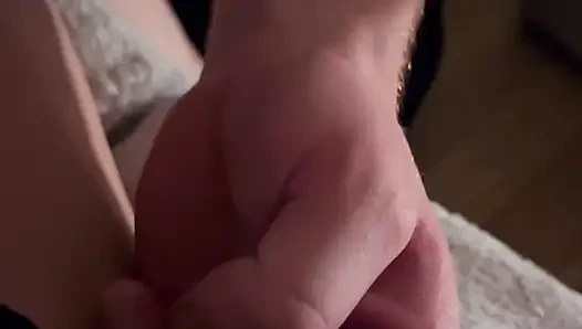 Homemade Real Amateur Couple having fun on the couch. Real orgasm