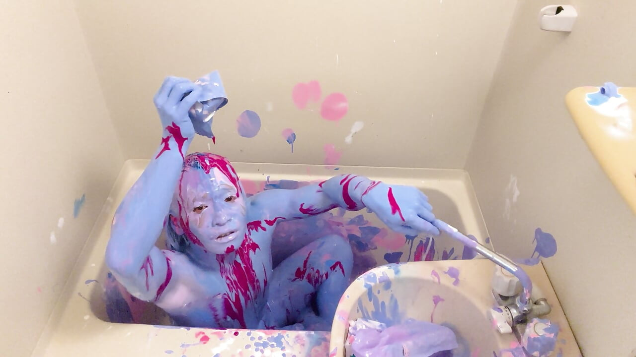 WET&MESSY Messy Play: Covered in Paint by a Boy 2