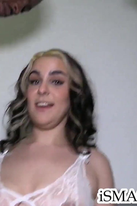 Chloe Cum Dump