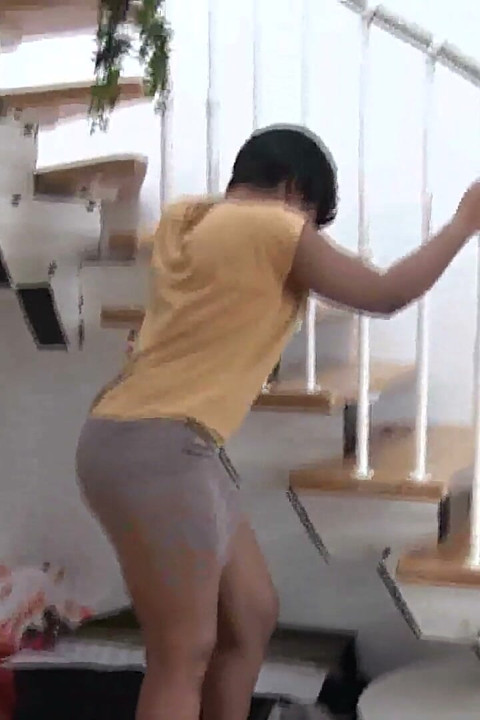 黑人女郎践踏裸体奴隶