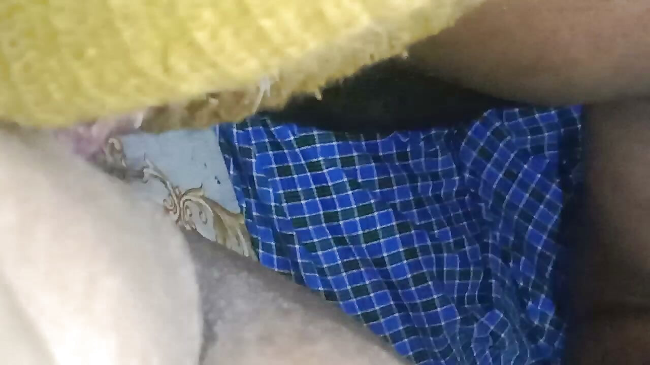 Indian National Aunty Licking Friend's Wife's Pussy