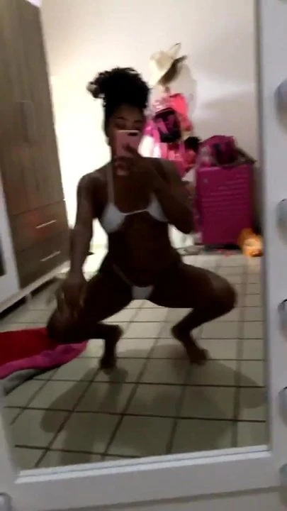 Morena gostosa do caralho