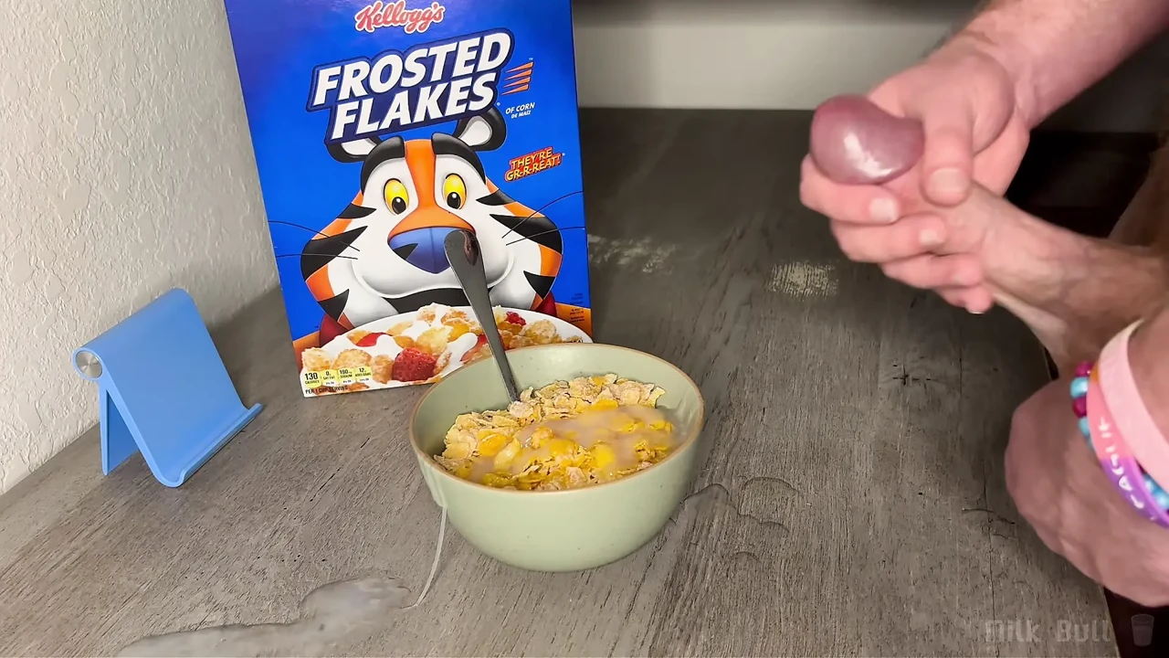 Frosted Flakes Get More Frosted With 12+ Ropes of Cum