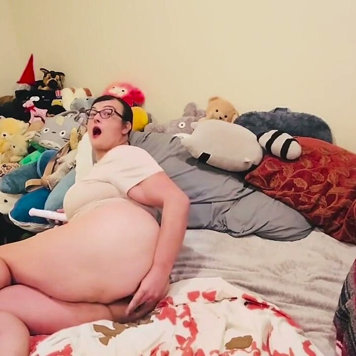 Cum with Trans Bimbo MILF Christi Cream Cake