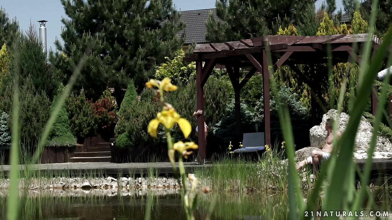 21 naturals - la increíble siesta anal de Melanie Gold