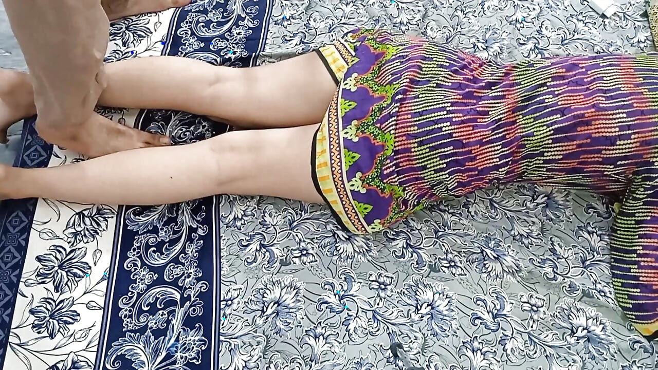 Sessiz bir sohbet ve bağlantı gecesi gerçekten unutulmaz hale geliyor (18+)