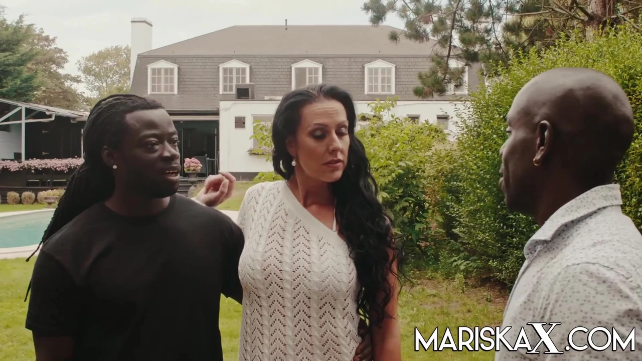 MARISKAX Texas Patti double stuffed by two BBCs