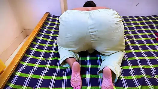 Pertunjukan live gadis kampus di hostel saat dia lagi sange berat