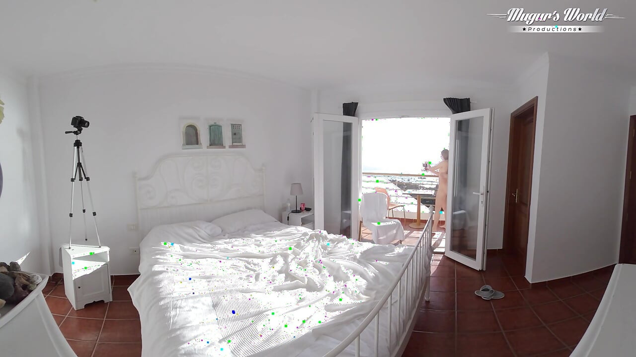 Hete brunette Mary Rock neemt een dikke pik in haar natte kut