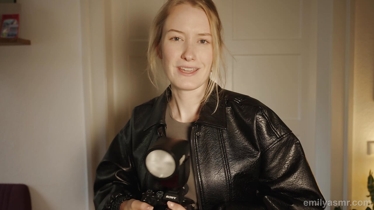 Fotógrafo de ASMR necesita un modelo masculino ... ¡Ella te necesita!
