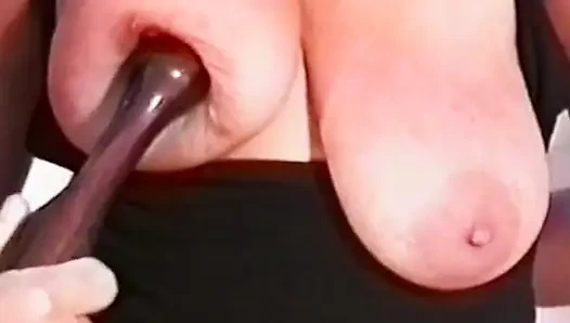Milf mit dicken titten wird gefesselt, geknebelt