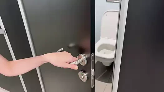 Risky sex in a public men's toilet with a cute blonde girl. She squirted all over the floor and we almost got caught.