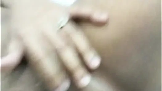 Desi möpse drücken &muschi fingern