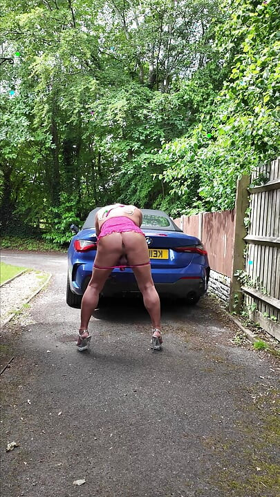 Sexy Crossdresser kellycd2022 in my pink dress and heels