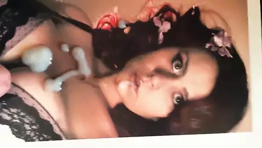Cum haraç için kırmızı güzellik