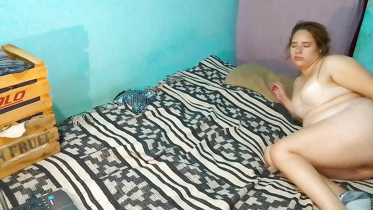 Medi rides me on the mattress