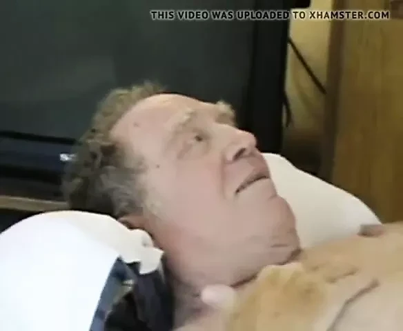MATURE MEN NUDE MASSAGE