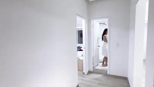 POV Saudara Tiri Saya Bangun Terangsang Dan Saya Harus Membantunya Untuk Penis Besar Itu