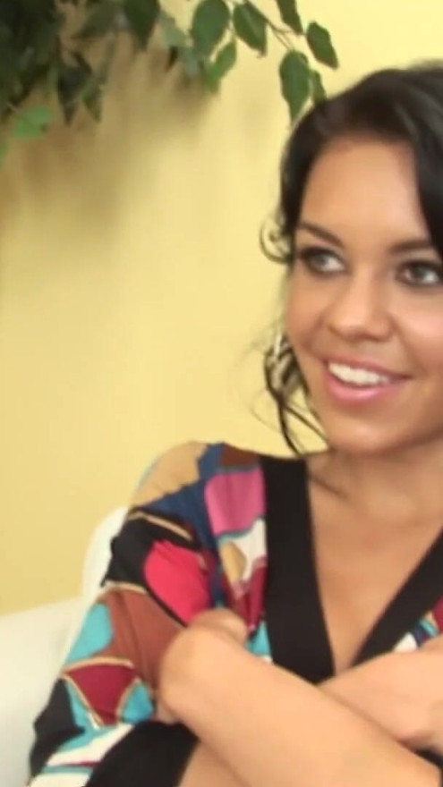 Totally obsessed with having sex with her doctor the Latina sucked and fucked him eventually | Clip 1