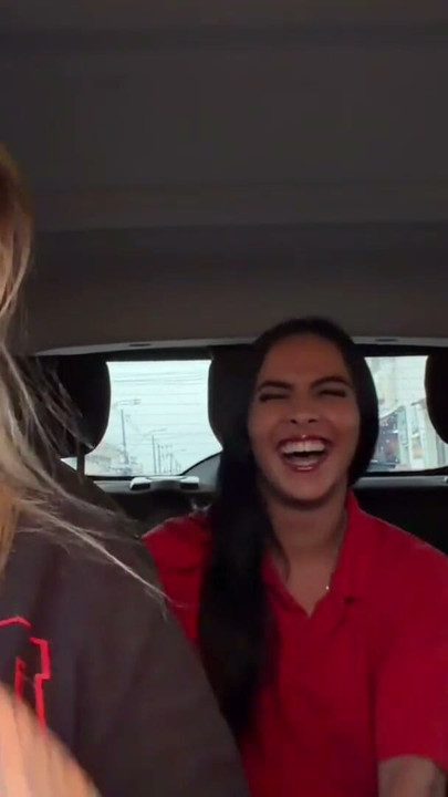 The Brazilian gas station attendant accepted to be a porn actress and showed her breasts in the moving car | Clip 1
