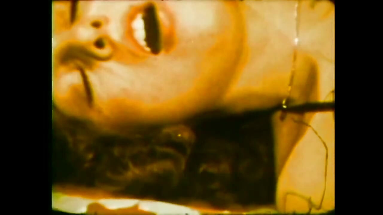 Stvarno želi lijep kurac u svom tijelu