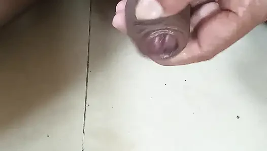 Hintli koca mastürbasyon yapıyor