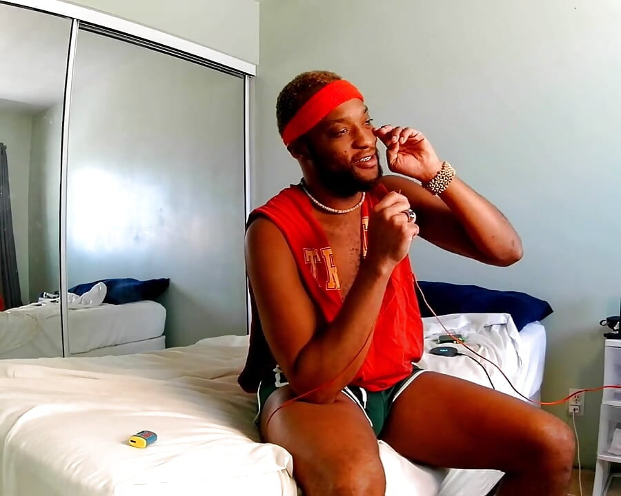 Kennie Jai Jerks off for a Fan!