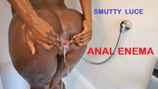 QUI A SOIF?? [gros cul pet de lavement anal]