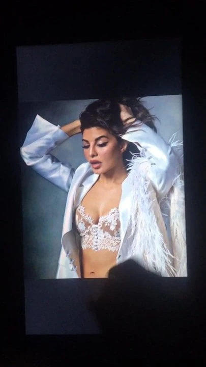 Jacqueline Fernandez cum bath tribute moaning hard 01