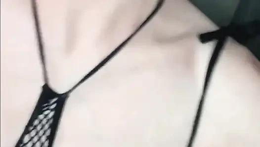 Maskeli evli fahişe tekrar emiyor