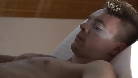 Mengemudi ke sekujur tubuhnya