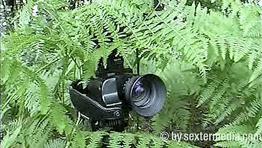 Perms Pirang Di Nudist