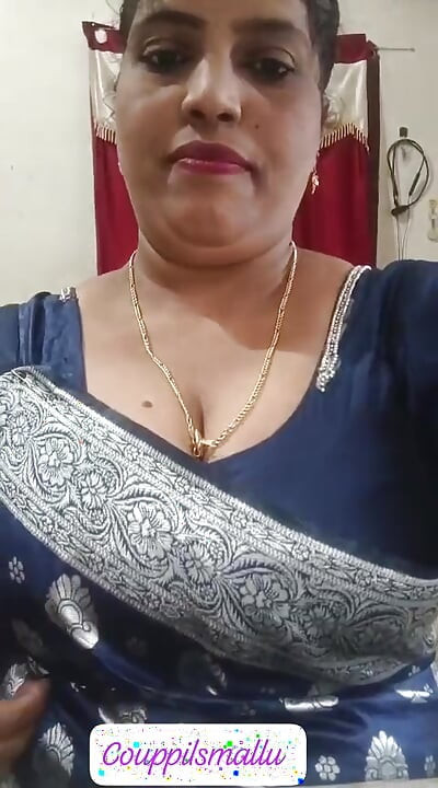 Your own aunty, shining in a saree