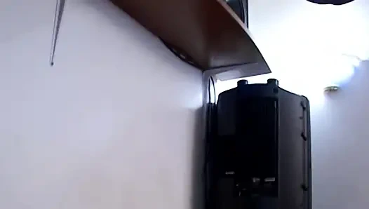 Azgın iri güzel kız sikicisini cezalandırmadan önce sikişiyor