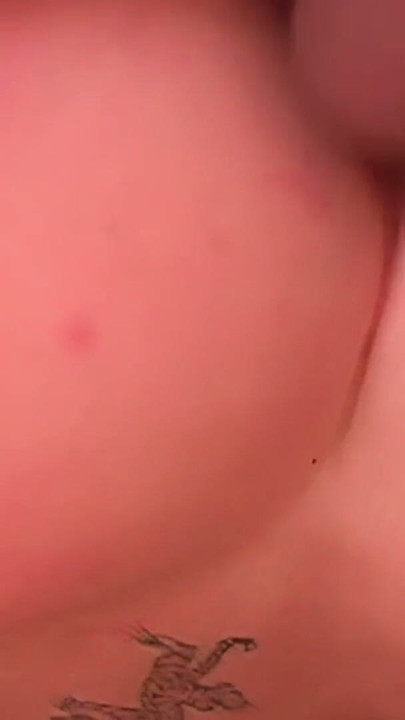 Red adora ser encharcada | Clip 2